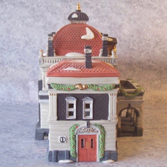 1989 Victorian Station by Dept 56 Dickens village series - Picture 8 of 10